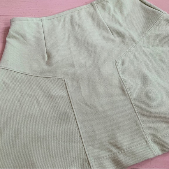 Urban outfitters light green skirt - Picture 2 of 5